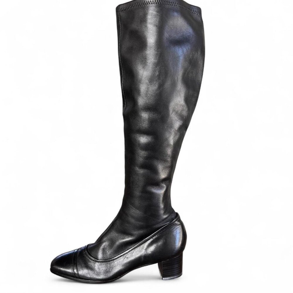 BCBGMaxAzria Black Knee-High Leather Block Heel Boots